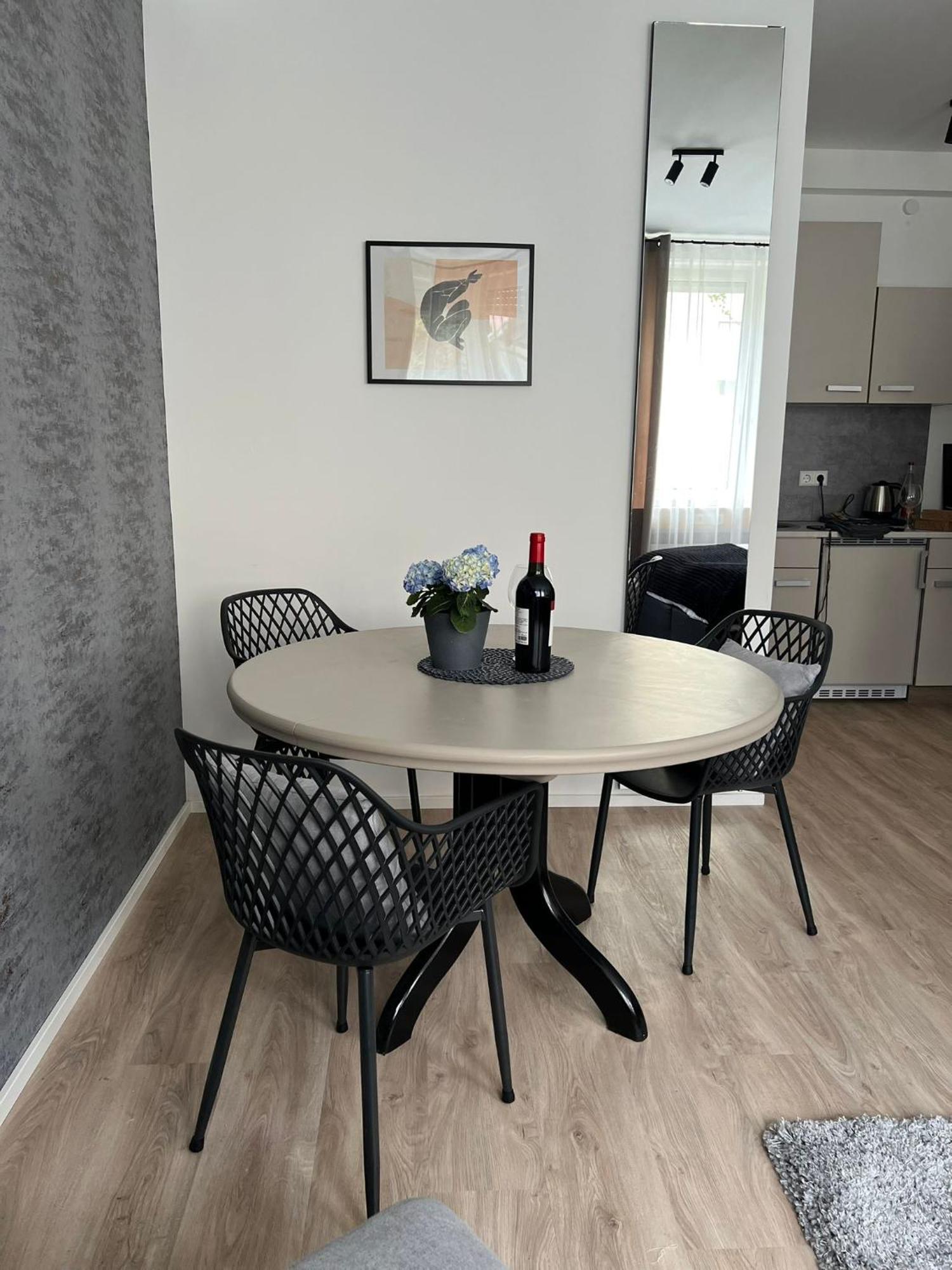 Alpha Rooms Бакнанґ Екстер'єр фото